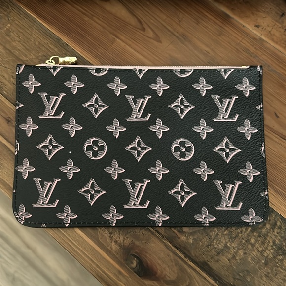 HANDBAG - Picture 3 of 7